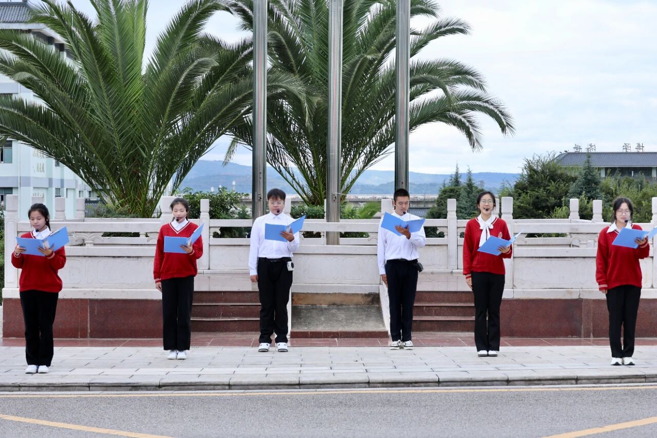 1762304548300079133.jpg 861e63be83973b2bd7586585397a47dc.jpg